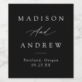 Elegante Kalligraphie Schwarz-Weiß-Hochzeit Weinetikett (Einzelnes Label)