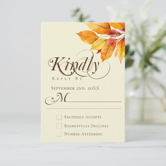 Elegante kalligraphische Herbstlaube Hochzeit RSVP Karte (Stehend Vorderseite)