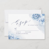 Elegante kalligraphische Hochzeit mit dustigem blü RSVP Karte (Vorderseite)