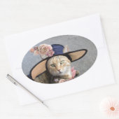 ELEGANTE KATZE MIT GROSSEM DIVA HAT,PINK ROSES OVALER AUFKLEBER (Umschlag)