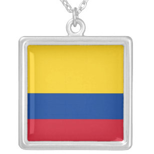 Elegante Kette mit Flagge Kolumbiens Versilberte Kette