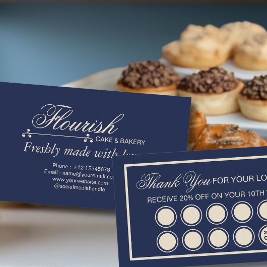 Elegante klassische navyblaue Bäckerei-Torte Treuekarte