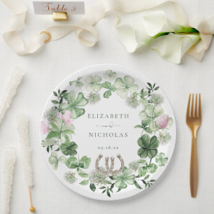 Elegante Kleeblatt-Hufeisen Botanische Hochzeit Pappteller