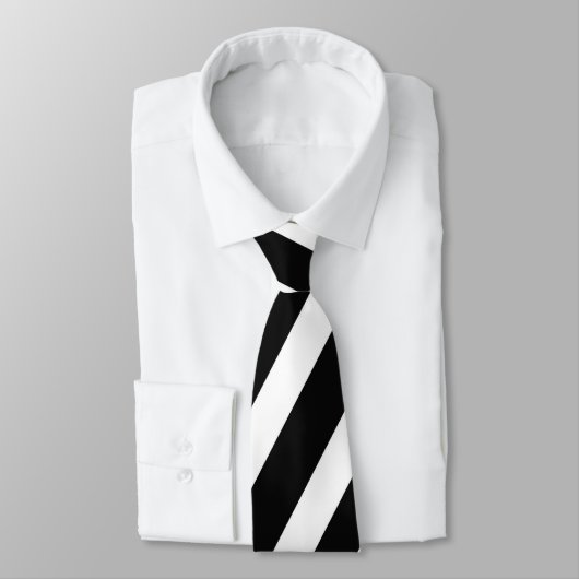 Elegante Krawatte (Gebunden)