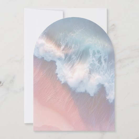 Elegante Küstenwave Arch Beach Hochzeit Einladung (Rückseite)