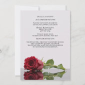 Elegante Langgestemmte Crimson-Rote Rose Hochzeit Einladung (Rückseite)