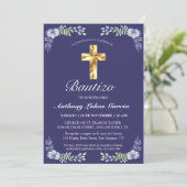 Elegante Lavanda Cruz De Oro Bautizo Bebé Invitati Einladung (Stehend Vorderseite)