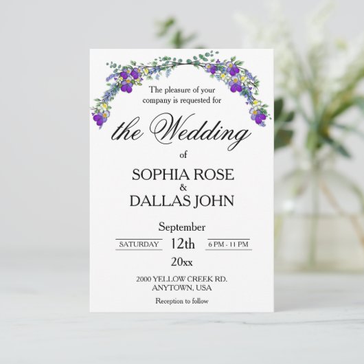 Elegante Lavendelviolette Hochzeit in Aquarellfarb Einladung (Stehend Vorderseite)