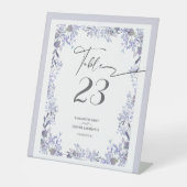 Elegante Lavender Floral Table Card Sockelschild (Vorderseite)