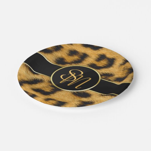 Elegante Leopard Print Monogram Script Paper Plate Pappteller (Schrägansicht)