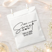 Elegante Liebe ist die Hochzeit von süßen Herzkall Geschenktütchen (Ausgeschnitten)