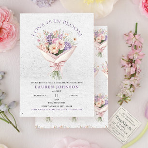 Elegante Liebe ist in Bloom Floral Brautparty Einladung