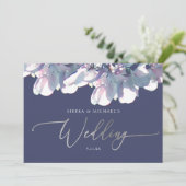 Elegante Lila Blauer Silberblauer Blumenzehen Einladung (Stehend Vorderseite)