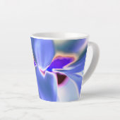 Elegante Lila Blume Print Latte Tasse (Rechte Ecke)