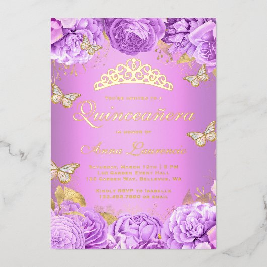 Elegante Lila Blütenschmetterlinge Quinceanera Folieneinladung (Vorderseite)