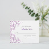 Elegante Lila Floral Response Card RSVP Karte (Stehend Vorderseite)