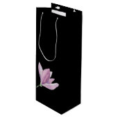 Elegante Lila Magnolia Geschenktüte Für Weinflaschen (Vorderseite Schrägansicht)