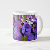 Elegante, lila, rosa Magenta Blumendörfchen Jumbo-Tasse (Vorderseite Rechts)