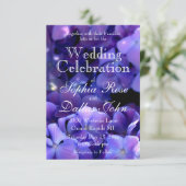 Elegante, lila Schwarz-Blumen-Hochzeit Einladung (Stehend Vorderseite)