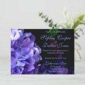 Elegante, lila Schwarz-Blumen-Hochzeit Einladung (Stehend Vorderseite)