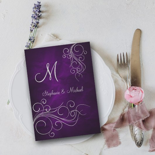 Elegante Lila Silver Monogram Wedding Einladung