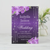 Elegante Lila String Lights Blumenhochzeit Einladung (Stehend Vorderseite)