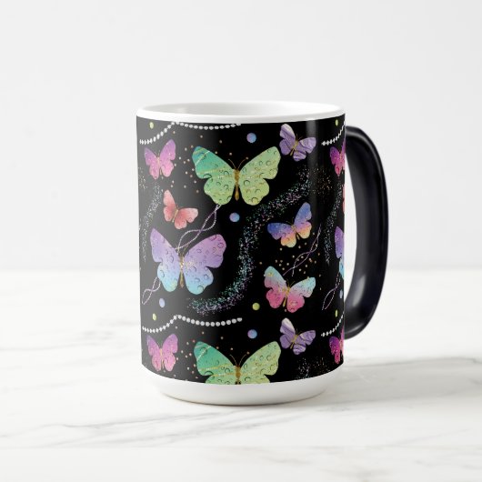Elegante Lila und blaue Schmetterlinge Verwandlungstasse (VorderseiteRechts)
