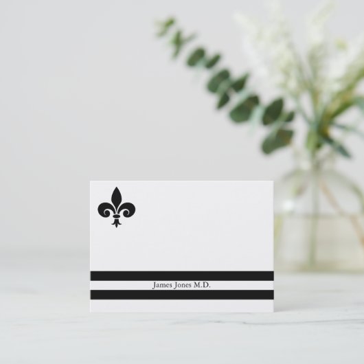 Elegante Lilie Beruflich Business Card Terminkarte (Stehend Vorderseite)