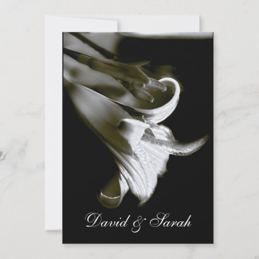 Elegante Lilien-Hochzeits-Einladung Einladung (Vorderseite)