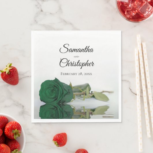 Elegante Long-Stemmed Emerald Green Rose Wedding Serviette (Beispiel)