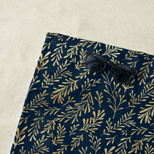 Elegante Luxury Navy Gold Leaf Monogram Strandtuch (Beispiel)