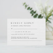 Elegante Luxus Typografie Black & White Wedding RSVP Karte (Stehend Vorderseite)