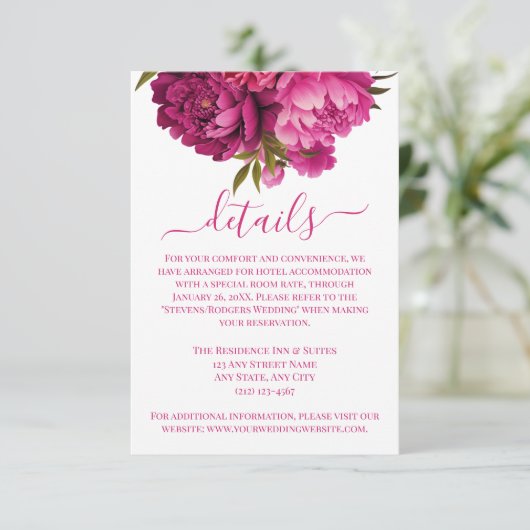 Elegante Magenta Peony Details zur Hochzeit Begleitkarte (Stehend Vorderseite)