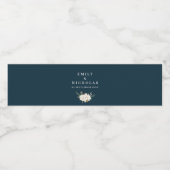 elegante magnolia blühende Hochzeit der Marine Wasserflaschenetikett (Einzelnes Label)