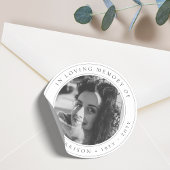 Elegante Memorial | Beerdigung Schwarz und Weiß Runder Aufkleber