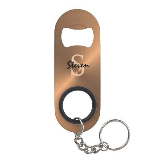 Elegante Metallic Bronze Gold Monogram Mens Mini Flaschenöffner (Rückseite)