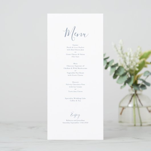Elegante Minimal Dusty Blue Wedding Menu Card (Stehend Vorderseite)