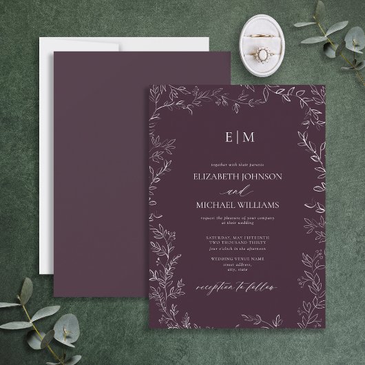 Elegante Minimal Leaf Plum Lila Monogram Wedding Einladung
