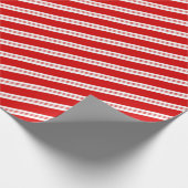 Elegante Minimal Red Candy Cane Geschenkpapier (Ecke)