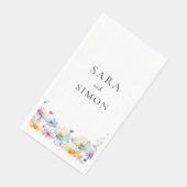 Elegante Minimal Whimsical Wildblume Hochzeit Serviette (Ecke)