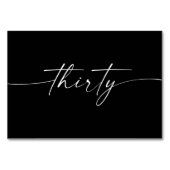 Elegante minimale Skriptkarten Nummer 30 Tischnummer (Vorderseite)