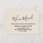 Elegante, minimale Typografie "We ve Moved" Cream Begleitkarte (Vorne/Hinten)