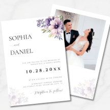 Elegante minimale weiße florale Hochzeitseinladung
