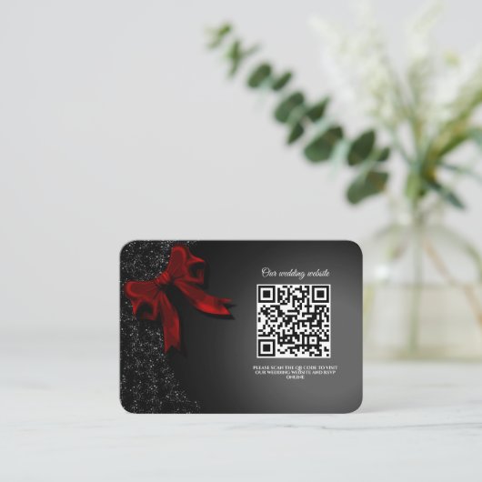 Elegante Minimalistisch Simple Red Bow Wedding Begleitkarte (Stehend Vorderseite)