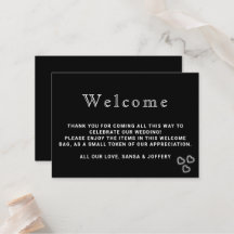 Elegante Minimalistische Hochzeit in Schwarz und W