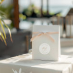Elegante Minimalistische Hochzeit Vielen Dank Runder Aufkleber<br><div class="desc">Konzipiert,  um sich mit der "Chloe" Wedding Invitation Collection abzustimmen. Sehen Sie sich den Sammellink auf dieser Seite an,  um alle passenden Elemente in diesem schönen Design zu sehen.</div>