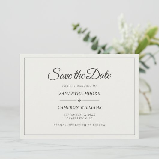 Elegante Minimalistische Hochzeitscreme und weiche Save The Date (Stehend Vorderseite)