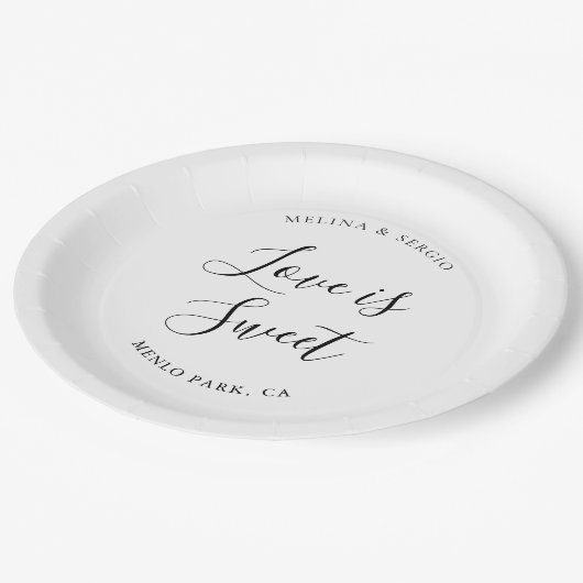 Elegante Minimalistische Kalligraphie-Hochzeit Pappteller (Schrägansicht)