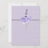 Elegante Minimalistische New Fashion Lavender Wedd Einladung (Rückseite)