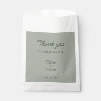 Elegante Minimalistische Salbei-Grüne Hochzeit Geschenktütchen